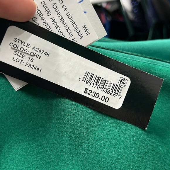 Betsy & Adam Off-the-Shoulder Stretch Crepe Drape Front Sheath Midi Dress - Picture 6 of 7